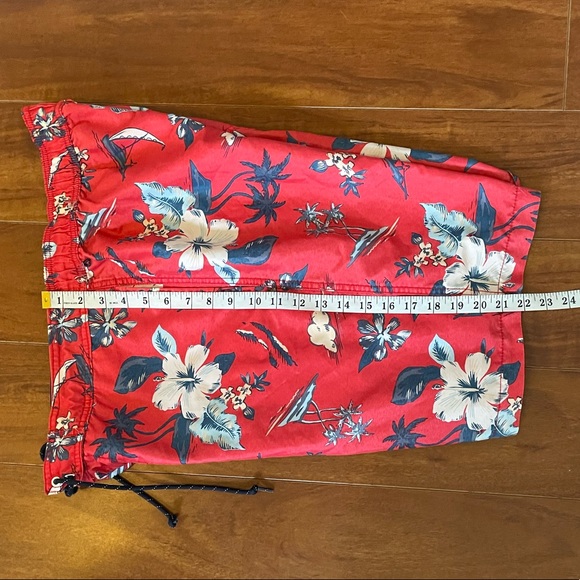 ST JOHN’S BAY Drawstring Swimming Shorts Hawaiian L - Picture 12 of 12
